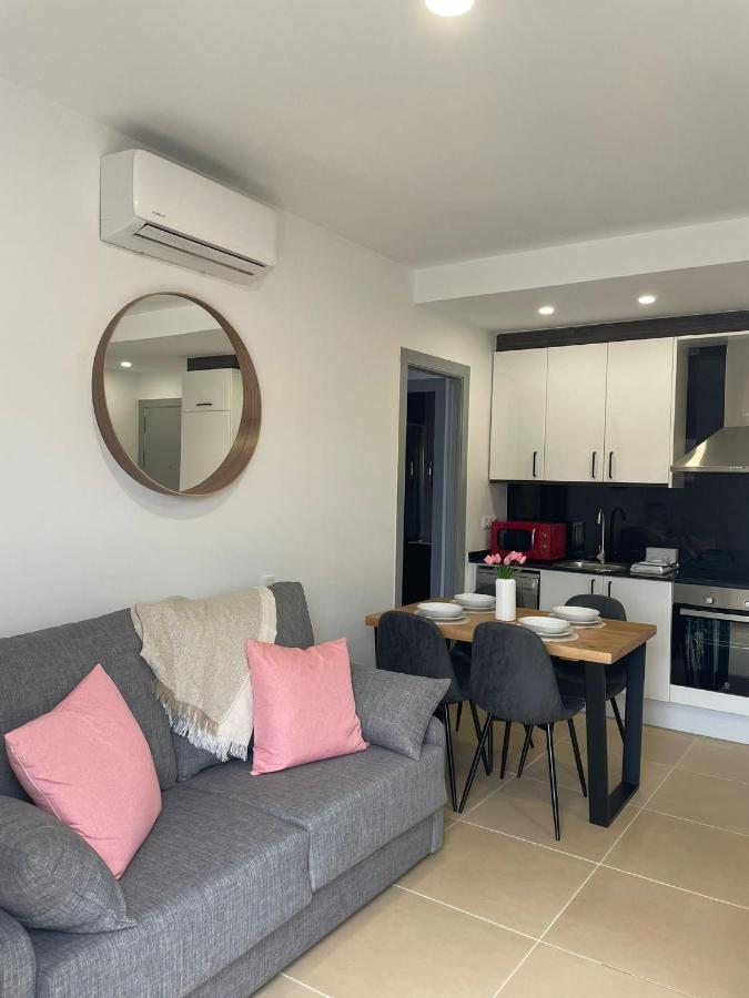 Luminoso Duplex Con Parking Apartman Terrassa Kültér fotó