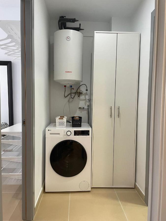 Luminoso Duplex Con Parking Apartman Terrassa Kültér fotó