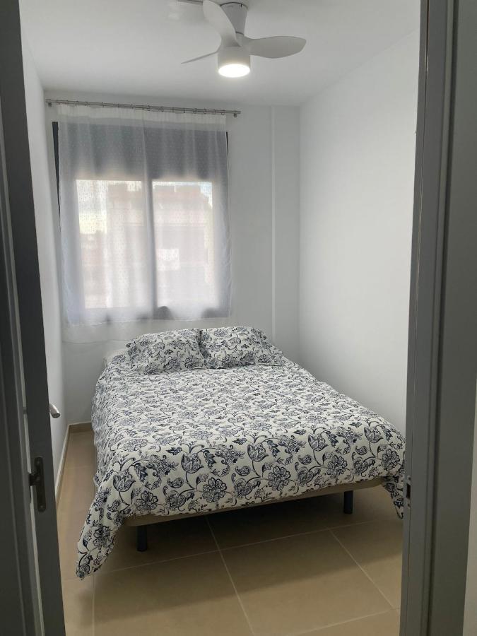 Luminoso Duplex Con Parking Apartman Terrassa Kültér fotó