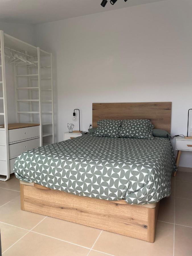 Luminoso Duplex Con Parking Apartman Terrassa Kültér fotó